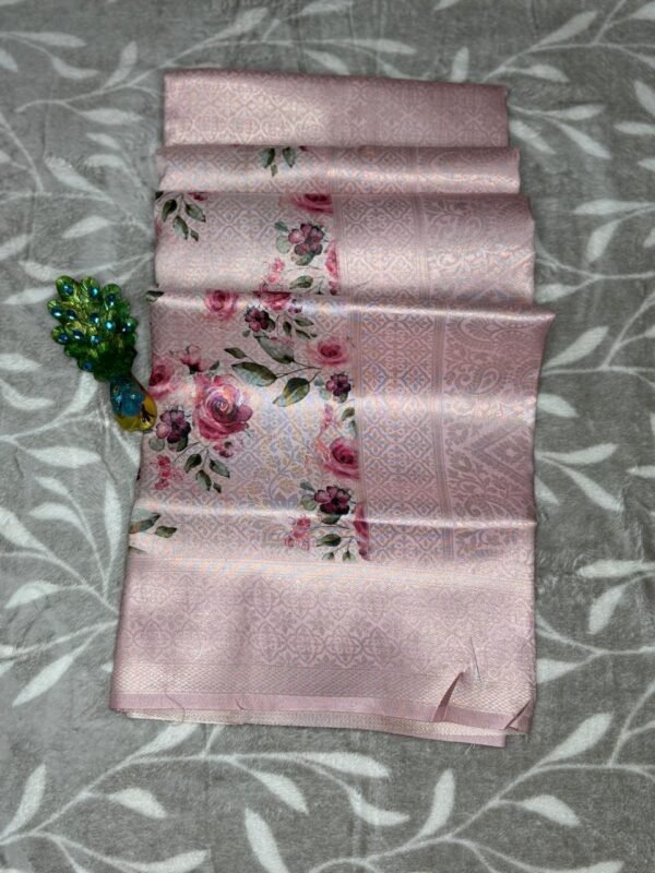 Dola Silk Saree with Gold-Silver Zari top view