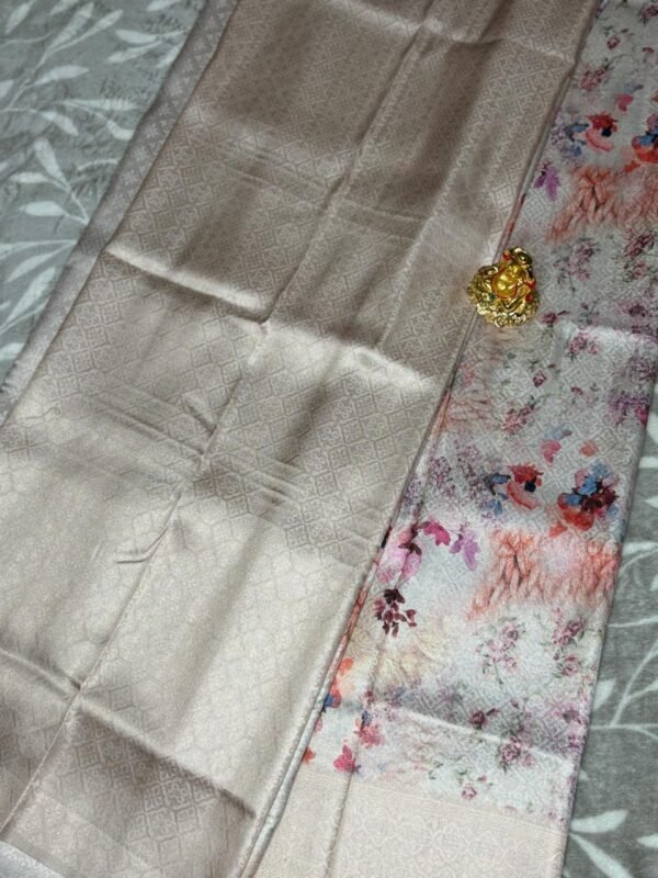 Dola Silk Saree with Gold-Silver Zari WITH BLOUSE