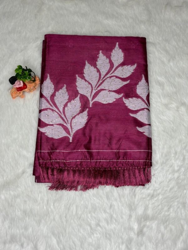 Image 2024-07-26 at 21.59.43 (7) Semi Silk pink Saree top view