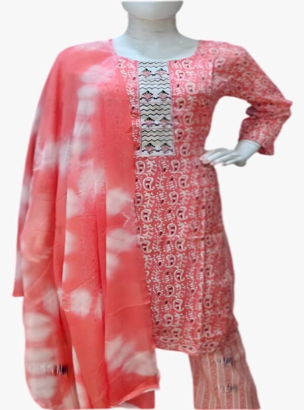 Image 2024-08-03 at 09.19.03 (1) model wearing Cotton Kurti with Geometric Print