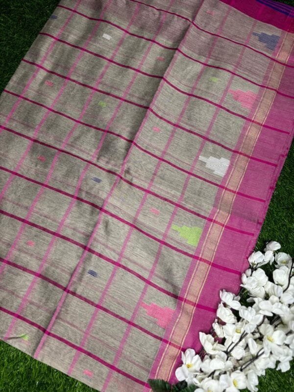 Khadi Silk Cotton grey Saree – All Over Checks & Buttas with Woven Border full view