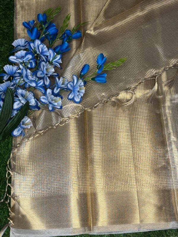 Image 2025-03-22 at 21.18.53 (5) Nayanthara Mam -Inspired Banarasi Tissue Saree showing pallu