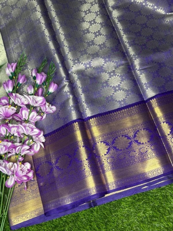 Banaras Silver Saree with Contrast Zari Border, showing blouse
